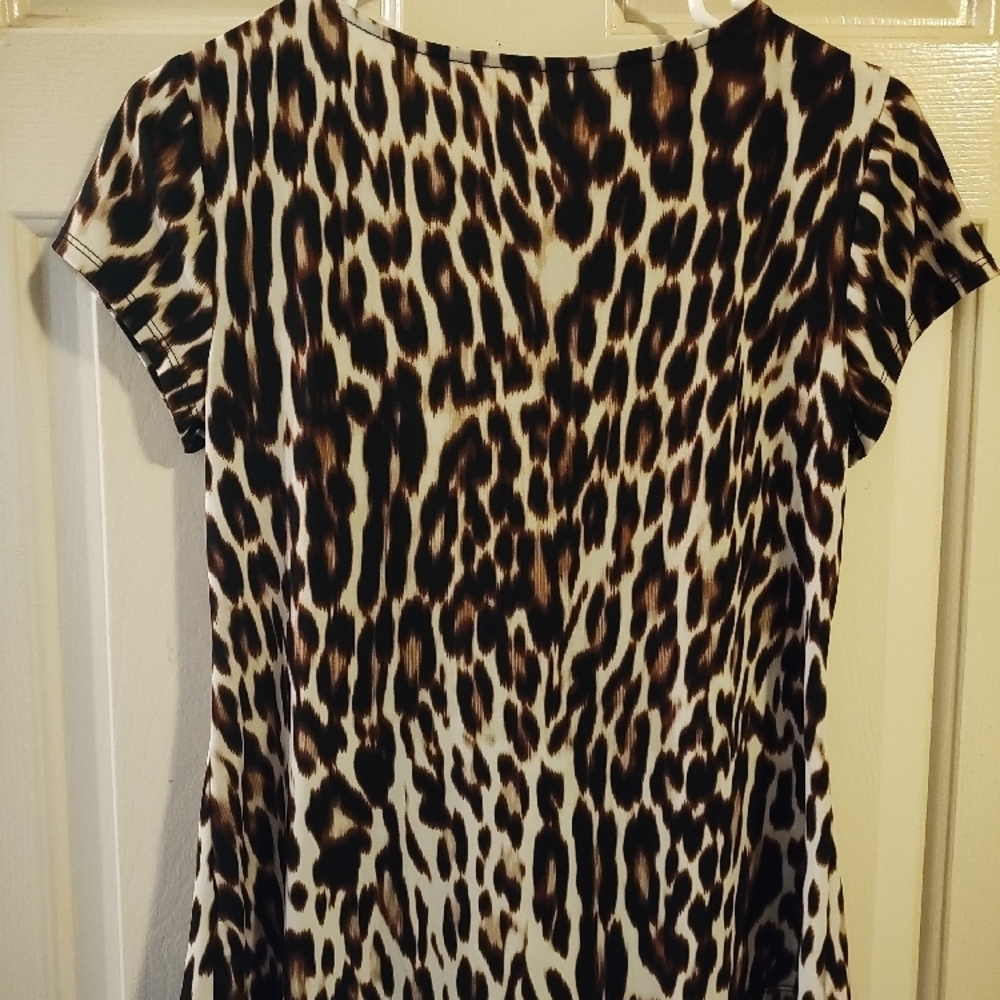 Leopard Print Short Sleeve Dress - Picture 3 of 3